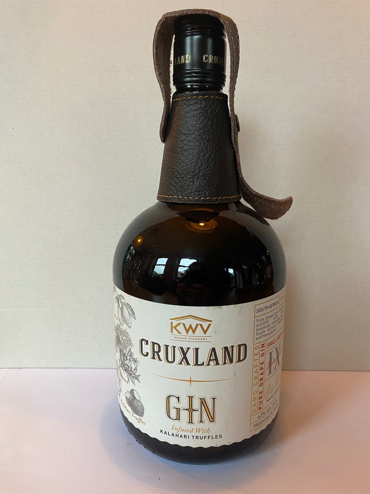 Cruxland Gin